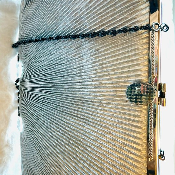 Vintage Silver Metallic Evening Clutch – Handmade - Picture 8 of 10